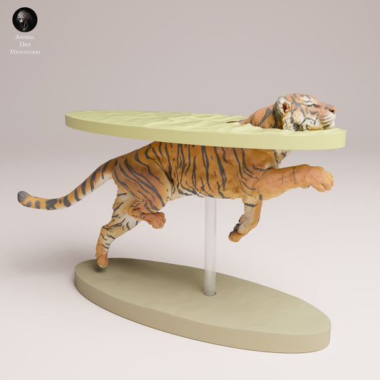 Foto del producto figura de animal diorama, modelismo: 0: figura de fauna salvaje: tigre de Sumatra nadando (Ref 25_03_03)