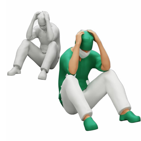 Foto de producto de modelo de diorama 0: Cirujano pensativo sentado en el suelo tras un procedimiento fallido (Ref Nr. A31)