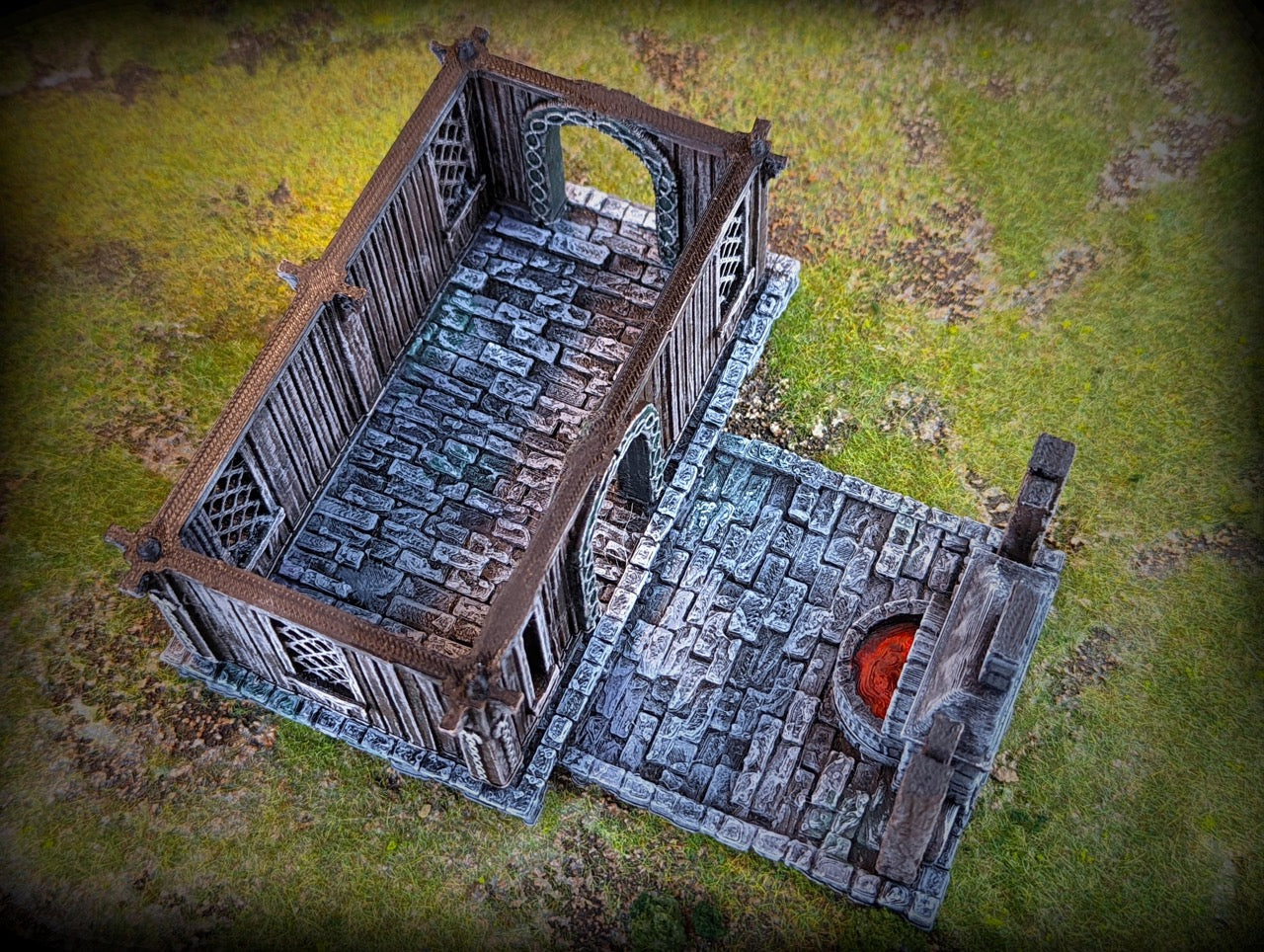Produktfoto Tabletop 28mm Geländeteile, Häuser, Dekoration und Bits von Creation Conquest (CC) 0: Schmiede - Kingdom Of Saxonia - Mittelalterliches Dorf der Pferdeherren