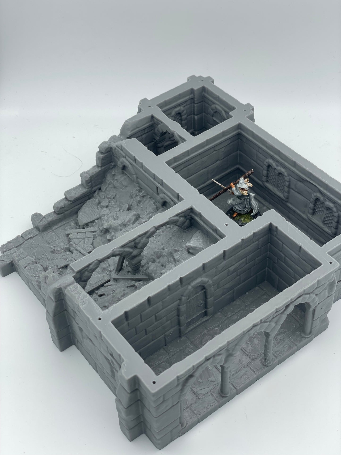 Produktfoto Tabletop 28mm The Printing Goes Ever On (TPGEO) 0: Ruine mittelalterliches Wohnhaus C - Überreste Gebäude aus dem Menschenreich Gonthan