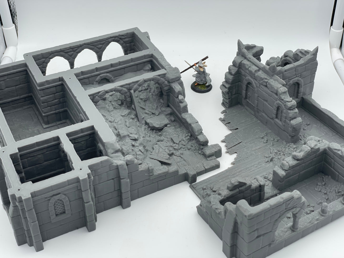 Produktfoto Tabletop 28mm The Printing Goes Ever On (TPGEO) 0: Ruine mittelalterliches Wohnhaus C - Überreste Gebäude aus dem Menschenreich Gonthan