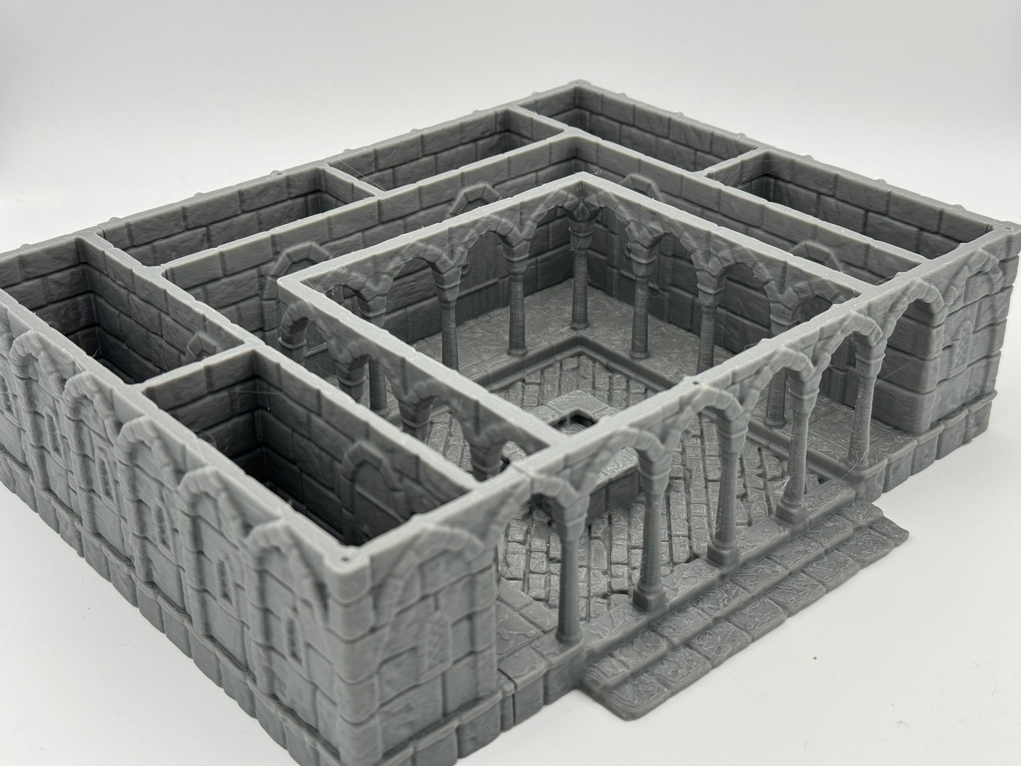 Foto del producto Tabletop 28mm The Printing Goes Ever On (TPGEO) 0: Estación médica Ciudad Marfil - Edificio Reino de Gonthan - Terreno de hospital para Tabletop