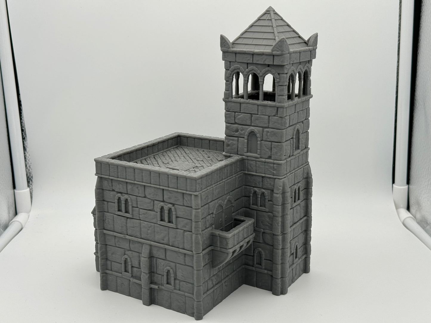 Foto del producto Tabletop 28mm The Printing Goes Ever On (TPGEO) 0: Ayuntamiento Ciudad Marfil - Edificio Reino de Gonthan - Terreno Tabletop Ayuntamiento