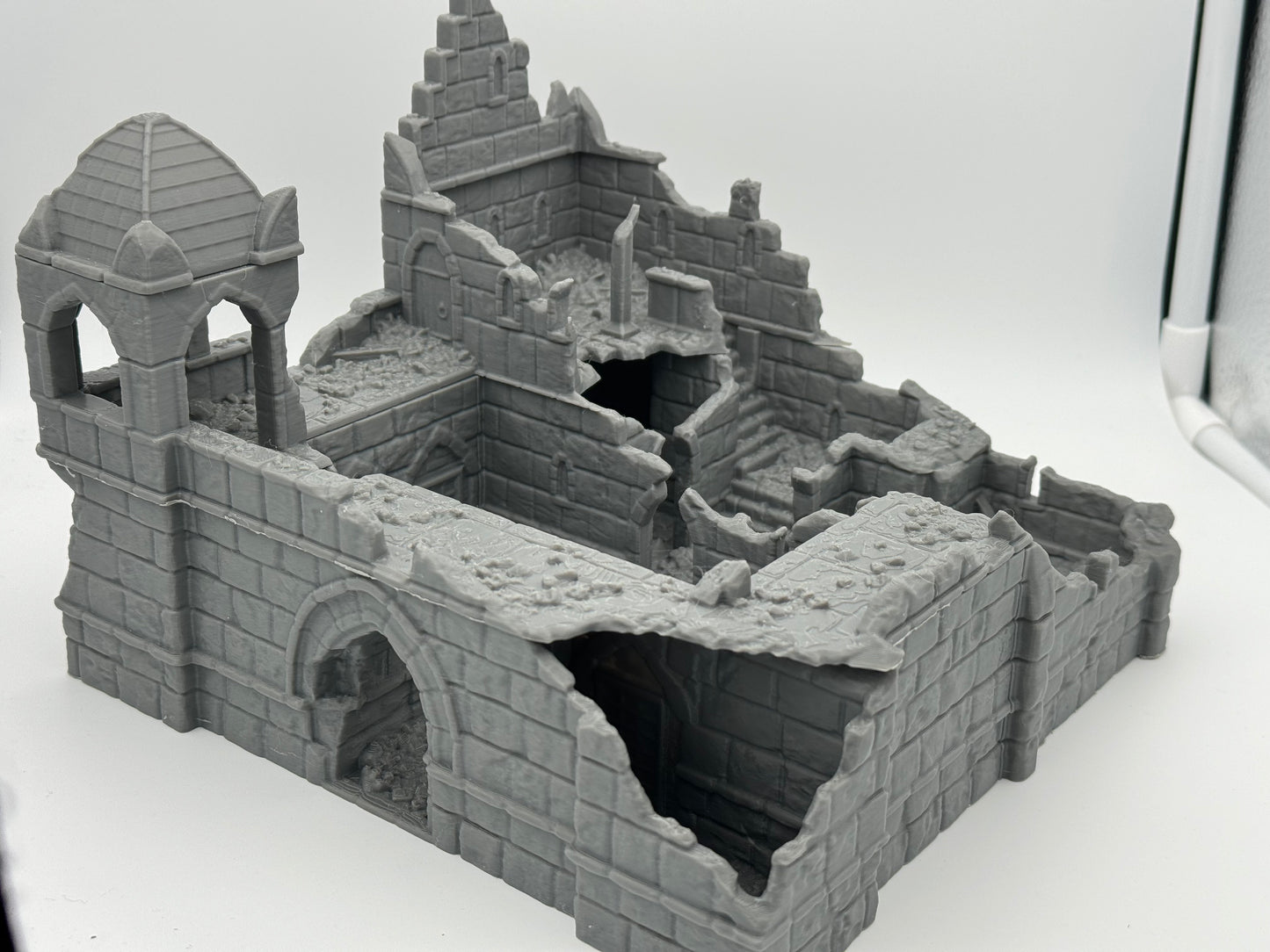 Foto del producto Tabletop 28mm The Printing Goes Ever On (TPGEO) 0: Ruinas de cuartel Ciudad Marfil - Edificio Reino de Gonthan - Terreno de ruinas de cuartel Tabletop