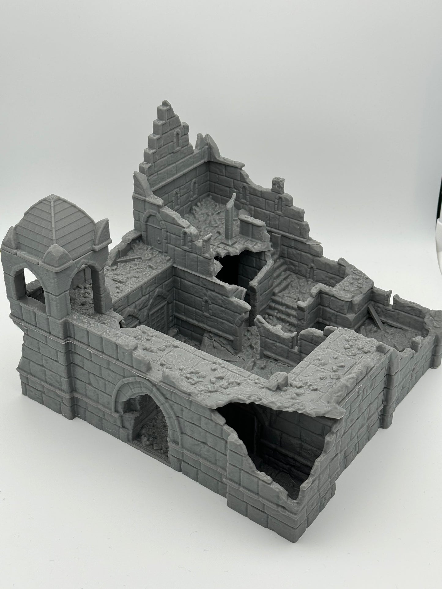 Foto del producto Tabletop 28mm The Printing Goes Ever On (TPGEO) 0: Ruinas de cuartel Ciudad Marfil - Edificio Reino de Gonthan - Terreno de ruinas de cuartel Tabletop