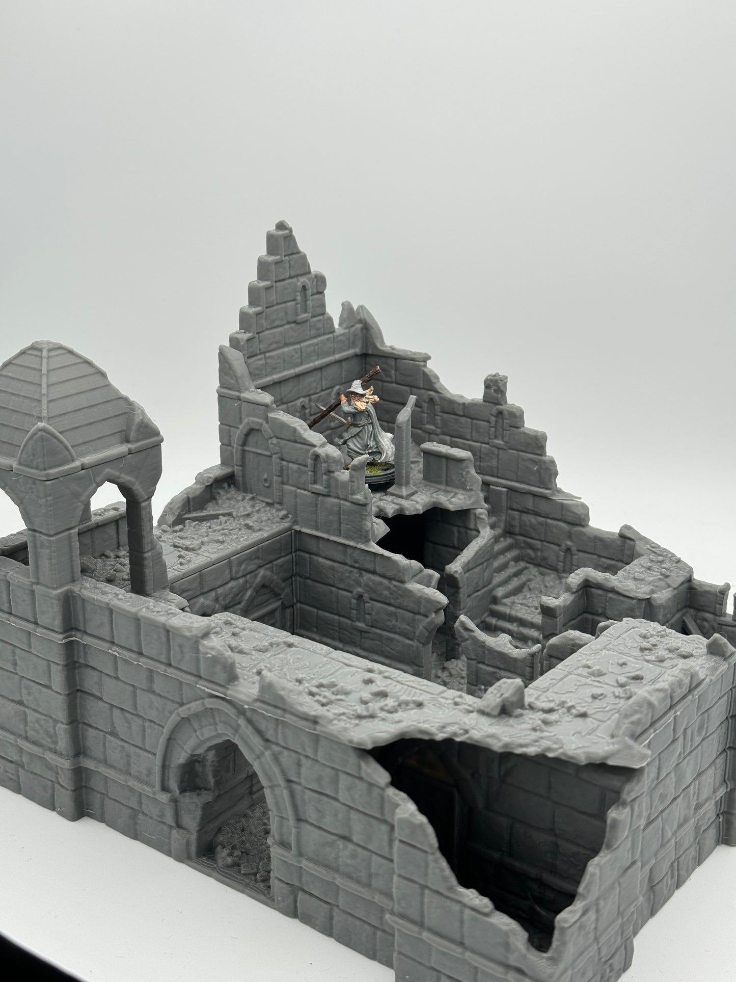 Foto del producto Tabletop 28mm The Printing Goes Ever On (TPGEO) 0: Ruinas de cuartel Ciudad Marfil - Edificio Reino de Gonthan - Terreno de ruinas de cuartel Tabletop