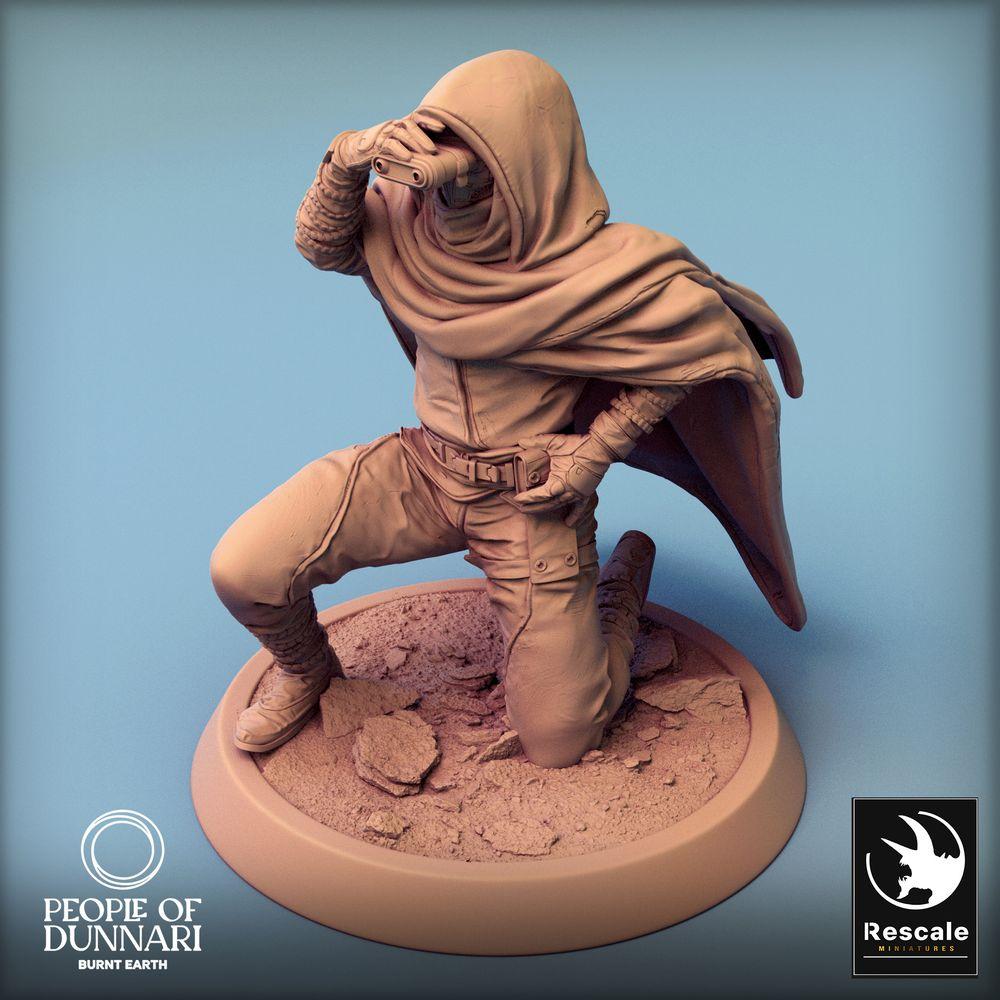 Foto del producto Tabletop 28mm Lord of the Print (LotP) 0: Figura de fantasía: Explorador del desierto Sandweaver, explorador nómada con monocular, ranger arrodillado (24_03_C4)