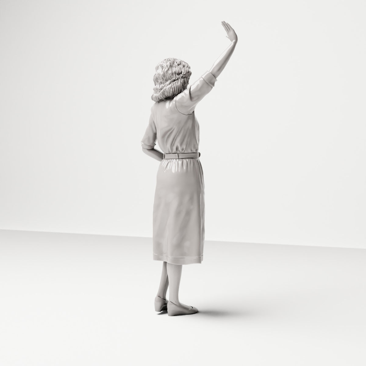 Stehende Figur: Frau mit erhobener Hand zum Gruß & Hand in Tasche (Ref. Nr. 506) - vollständige Studioansicht 4