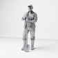 Foto de producto de modelismo para diorama 0: Figura de pie: obrero de la construcción con pala de mango largo (B045)