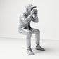 Foto de producto de maqueta para diorama 3: Figura sentada: espectador gritando con las manos alrededor de la boca (B060)