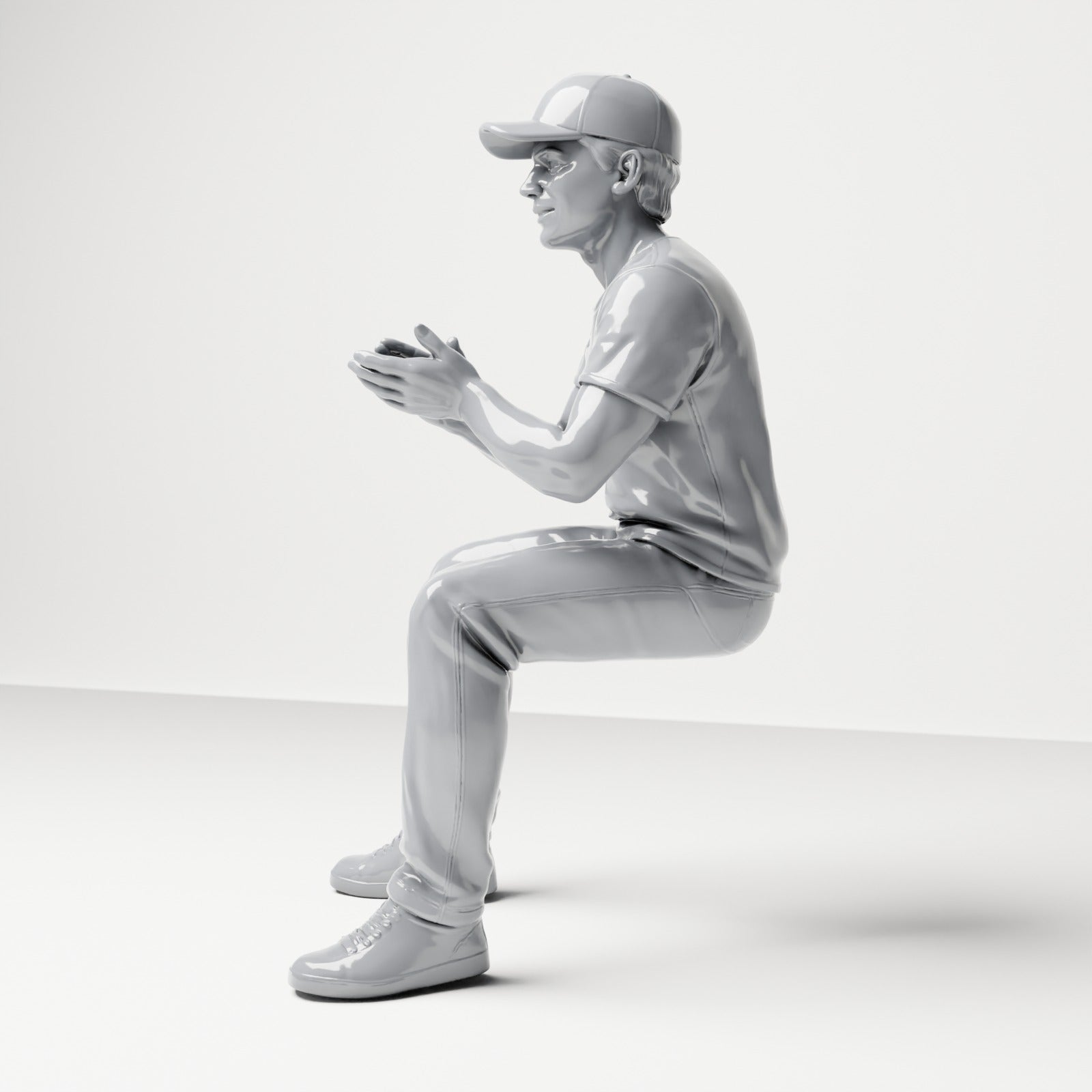 Foto de producto de maqueta para diorama 1: Figura sentada: espectador masculino con gorra y las manos juntas (B068)