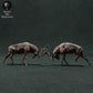 Foto del producto Figura de animal Diorama, Modelismo: 0: Figura de fauna salvaje: ciervos rojos en combate – Diorama de lucha de ciervos (Ref 01_01_71)