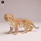 Produktfoto Tier Figur Diorama, Modellbau: 0: Wildtier Figur: Amur Leopard Junges – Tierminiatur für Dioramen (Ref 25_07_17)