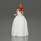 Diorama Modelismo Foto de Producto 1: Figura de Diorama: Miniatura Novia en vestido blanco largo con ramo de flores (Ref Nr. A132)