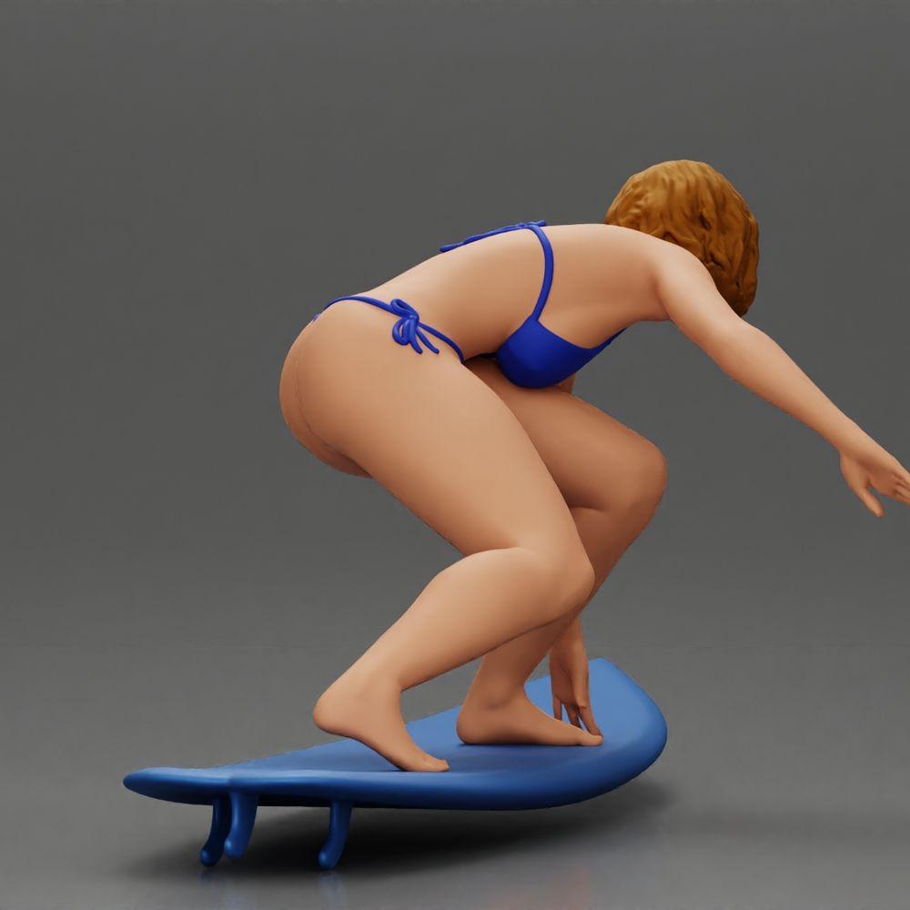 Diorama modelismo foto de producto 3: Miniatura de diorama: Surfista arrodillada en bikini sobre tabla de surf, individual (Ref Nr. A119)
