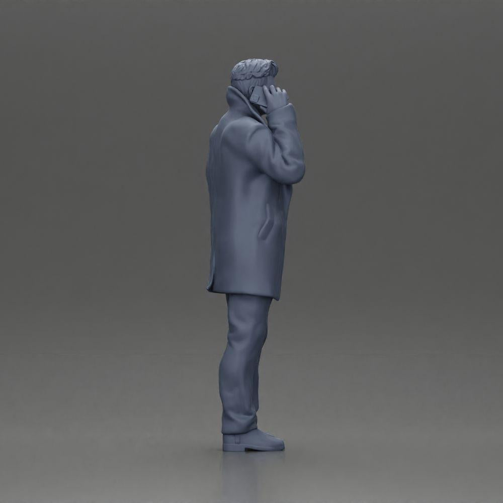 Foto del producto de modelismo diorama 8: figura de diorama - hombre turco con abrigo y suéter de cuello alto, hablando por teléfono (Ref Nr. A78)