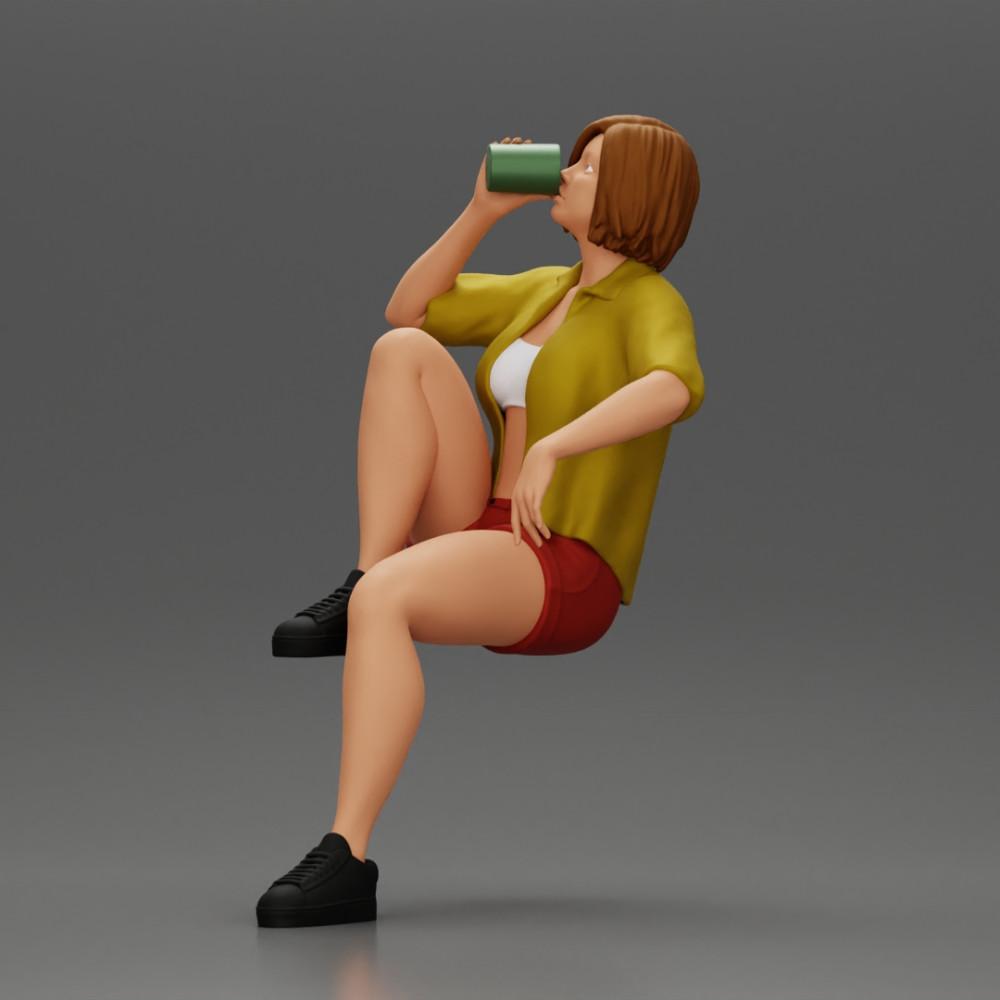 Diorama modelismo foto de producto 0: Miniatura: Mujer joven sentada en una silla, pierna cruzada, bebiendo de una taza (Ref Nr. A57)