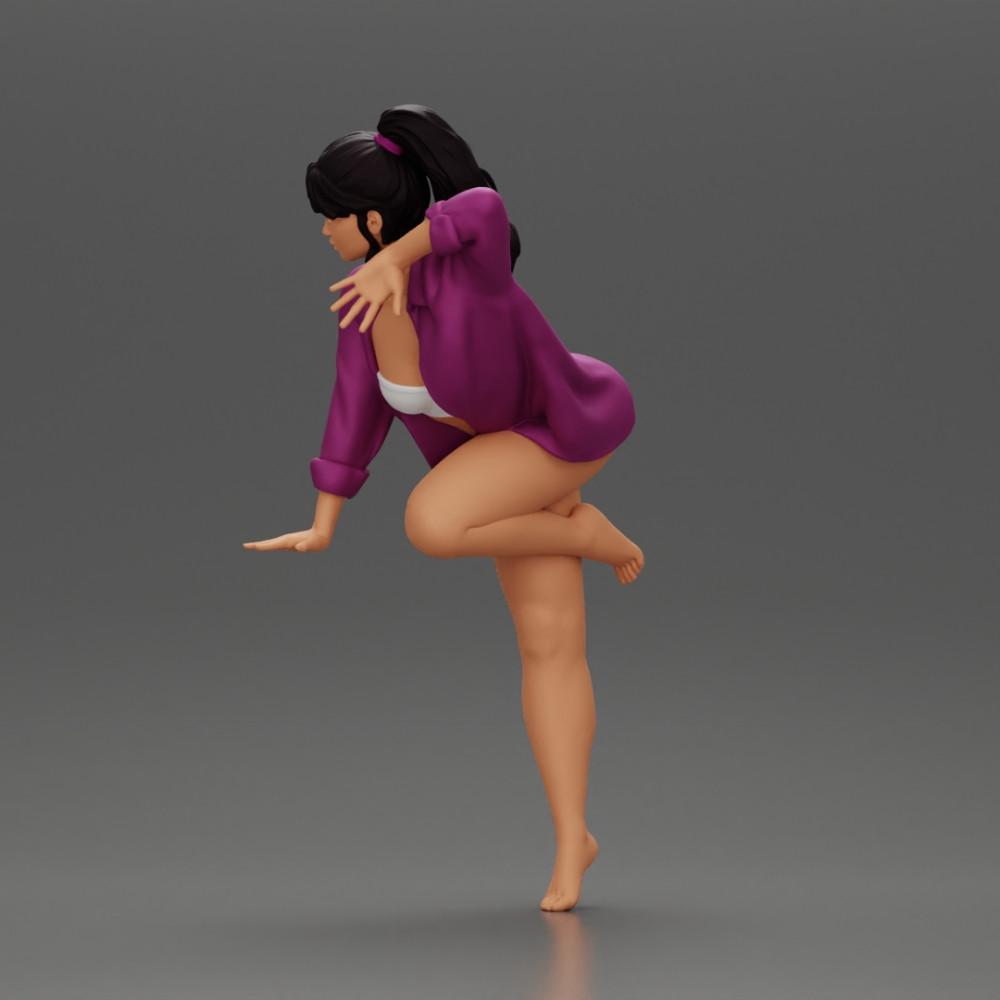 Diorama modelo de producto foto 4: Miniatura de diorama: Figura femenina en camisa larga y bikini, apoyada en la mesa (Ref Nr. A52)