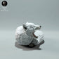 Foto del producto, figura de animal Animal Den Miniatures 1: Figura de animal polar: zorro ártico dormido (22_12_16)