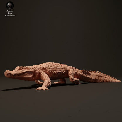 Foto de producto de figura animal Animal Den Miniatures 1: figura animal de reptil: caimán negro (23_06_05)