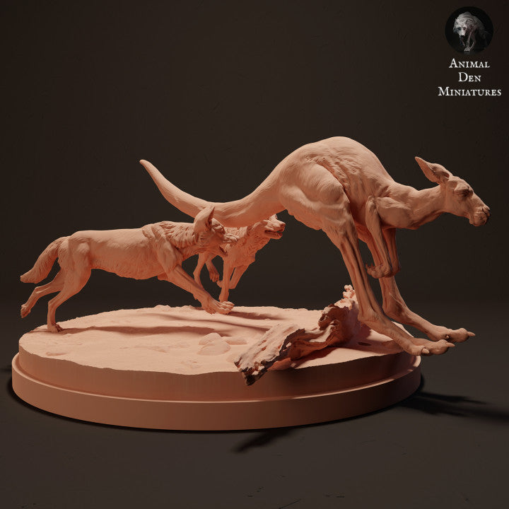 Foto de producto de figura animal Animal Den Miniatures 1: Figura de animal salvaje: dingos cazan un canguro rojo gigante (23_04_09)