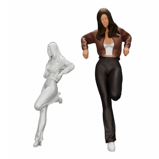 Diorama Modellbau Produktfoto 0: Mädchen mit Minijacke lehnt an Auto (Ref Nr. A18)