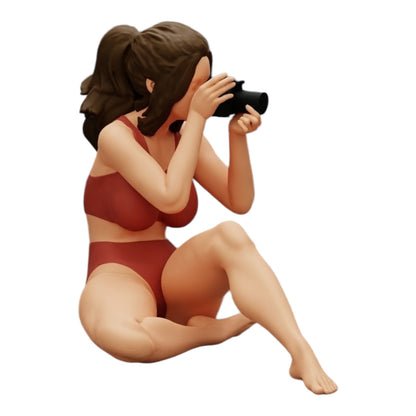 Foto de producto de modelismo de diorama 0: Fotógrafa en bikini sentada sosteniendo una cámara (Ref Nr. A35)