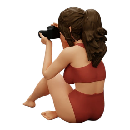 Foto de producto de modelismo de diorama 0: Fotógrafa en bikini sentada sosteniendo una cámara (Ref Nr. A35)
