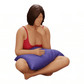 Foto del producto de modelismo de diorama 0: Niña sentada frente al televisor con almohadas en las piernas (Ref Nr. A36)