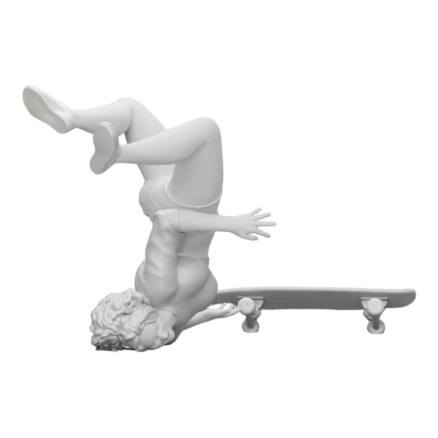 Foto de producto de modelismo de diorama 0: Niña con cabello rizado cae de la patineta durante el deporte (Ref Nr. A44)