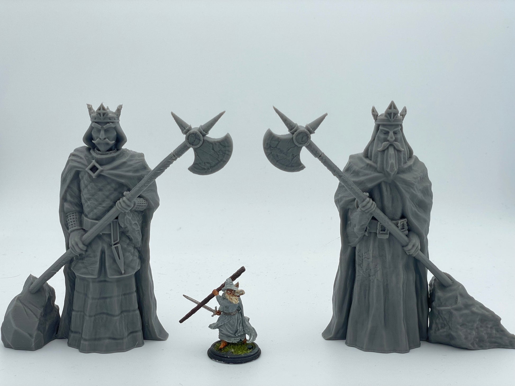 Foto del producto Tabletop 28mm The Printing Goes Ever On (TPGEO) 0: Estatuas de los Reyes - Testigos de reinos pasados - Recuerdos de poderosos gobernantes