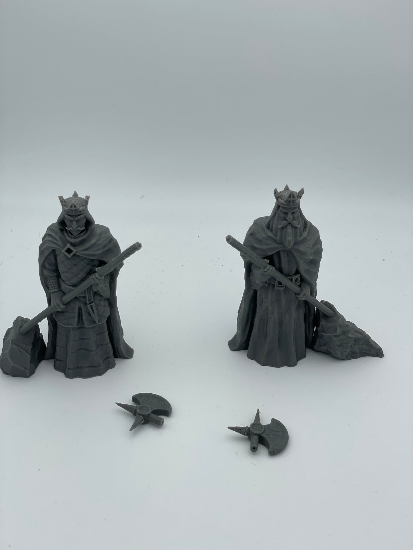 Foto del producto Tabletop 28mm The Printing Goes Ever On (TPGEO) 0: Estatuas de los Reyes - Testigos de reinos pasados - Recuerdos de poderosos gobernantes