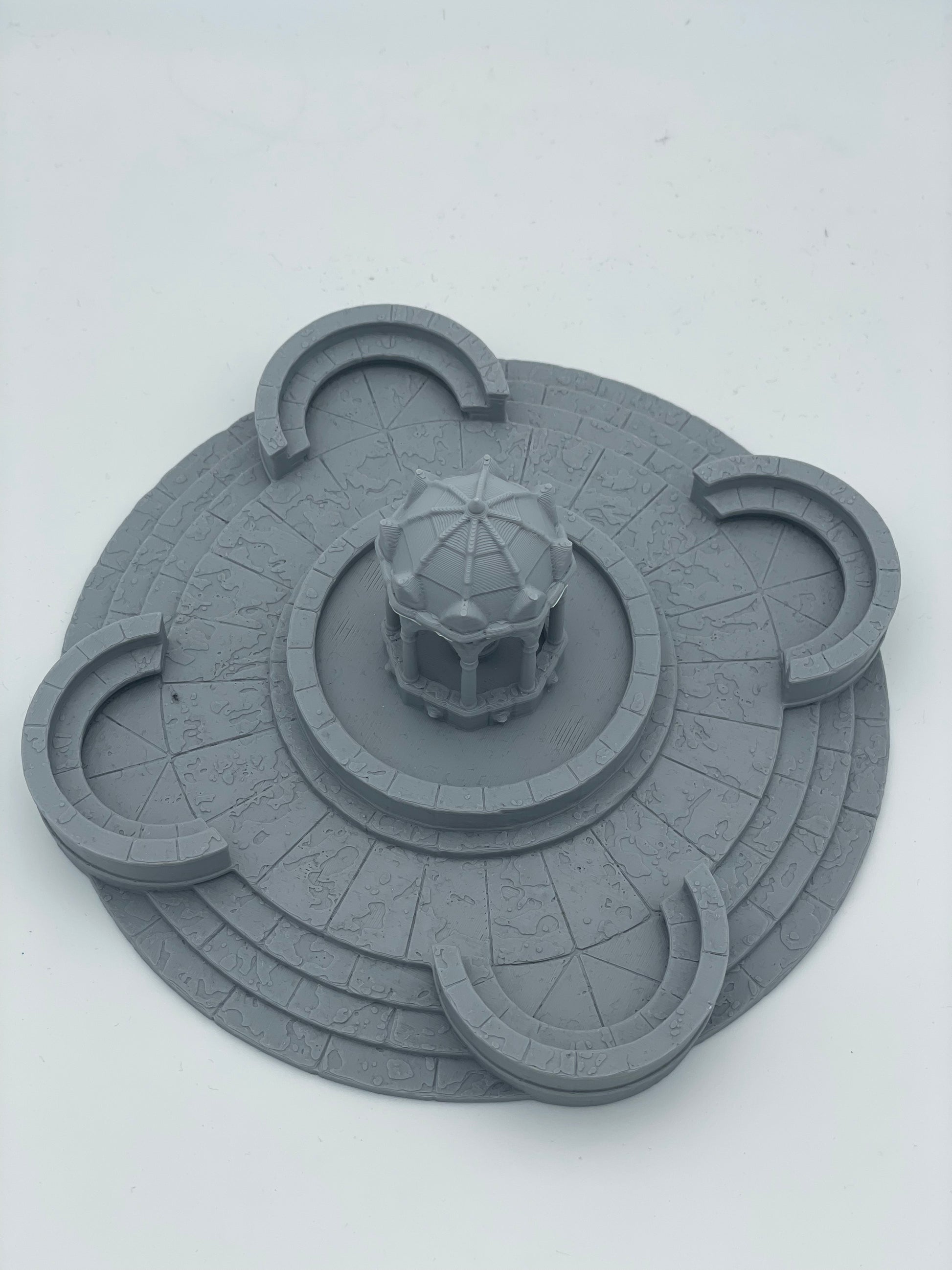 Foto del producto Tabletop 28mm The Printing Goes Ever On (TPGEO) 0: Fuente A Ciudad Marfil - Fuente Reino Gonthan