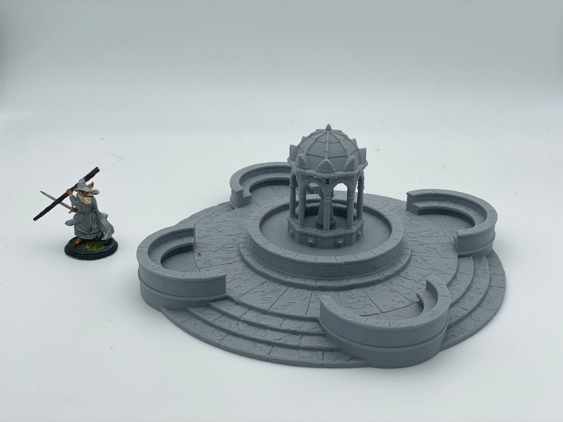 Foto del producto Tabletop 28mm The Printing Goes Ever On (TPGEO) 0: Fuente A Ciudad Marfil - Fuente Reino Gonthan