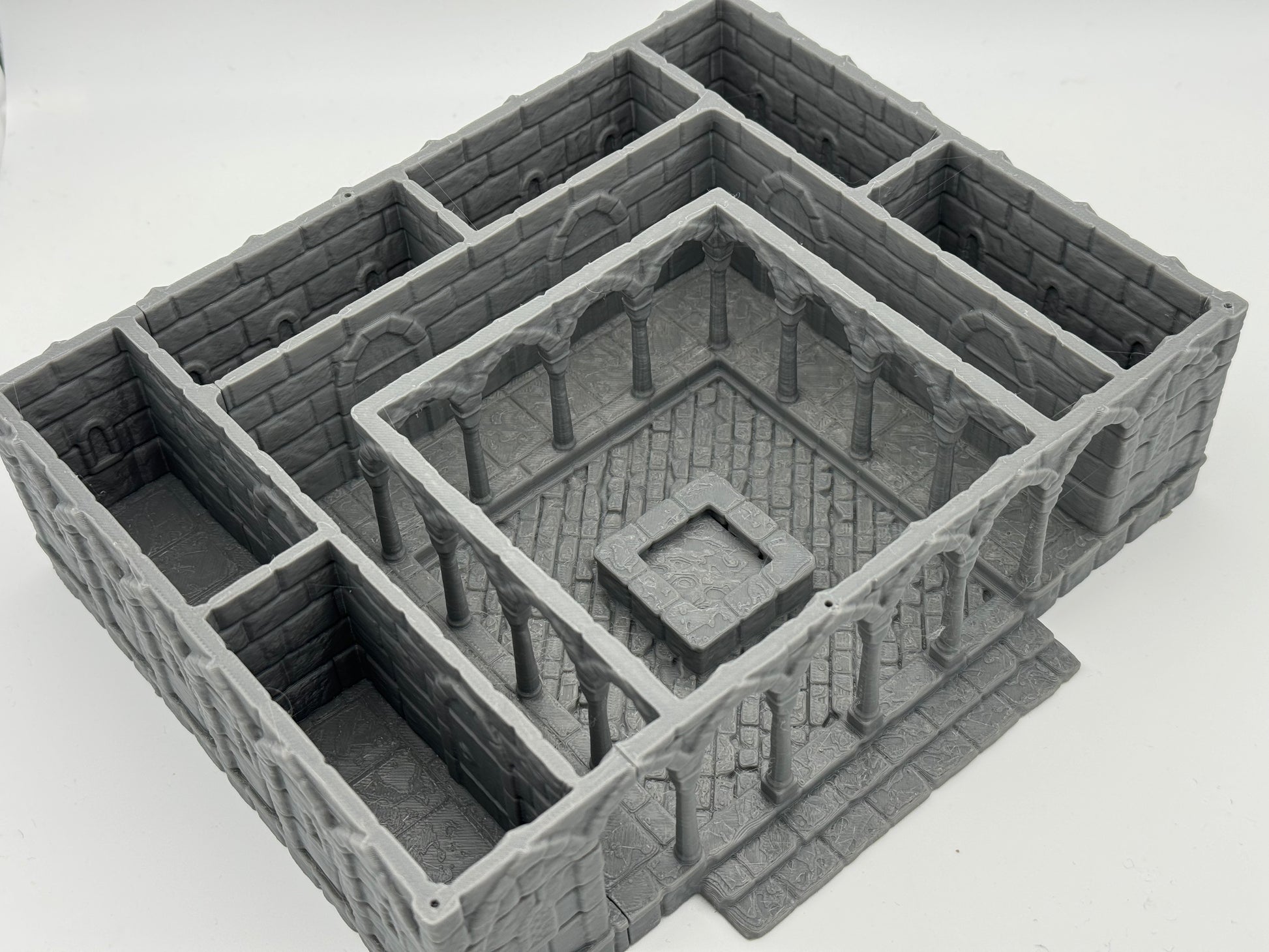 Foto del producto Tabletop 28mm The Printing Goes Ever On (TPGEO) 0: Estación médica Ciudad Marfil - Edificio Reino de Gonthan - Terreno de hospital para Tabletop