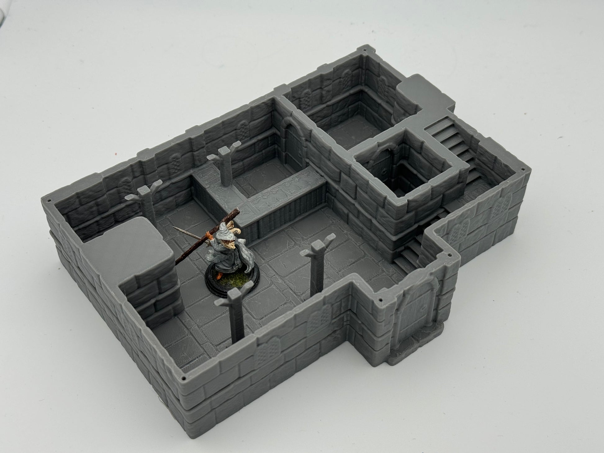 Foto del producto Tabletop 28mm The Printing Goes Ever On (TPGEO) 0: Posada Ciudad Marfil - Edificio Reino de Gonthan - Terreno de Tablero de Juego