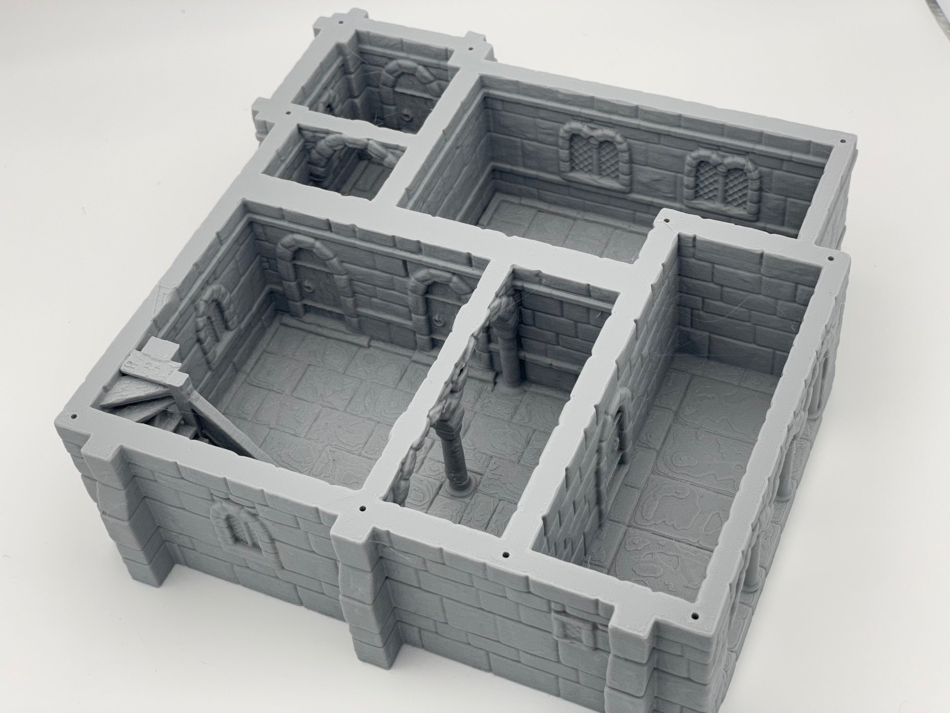 Foto del producto Tabletop 28mm The Printing Goes Ever On (TPGEO) 0: Casa residencial medieval B - Edificio de piedra del reino humano Gonthan - Terreno transitable