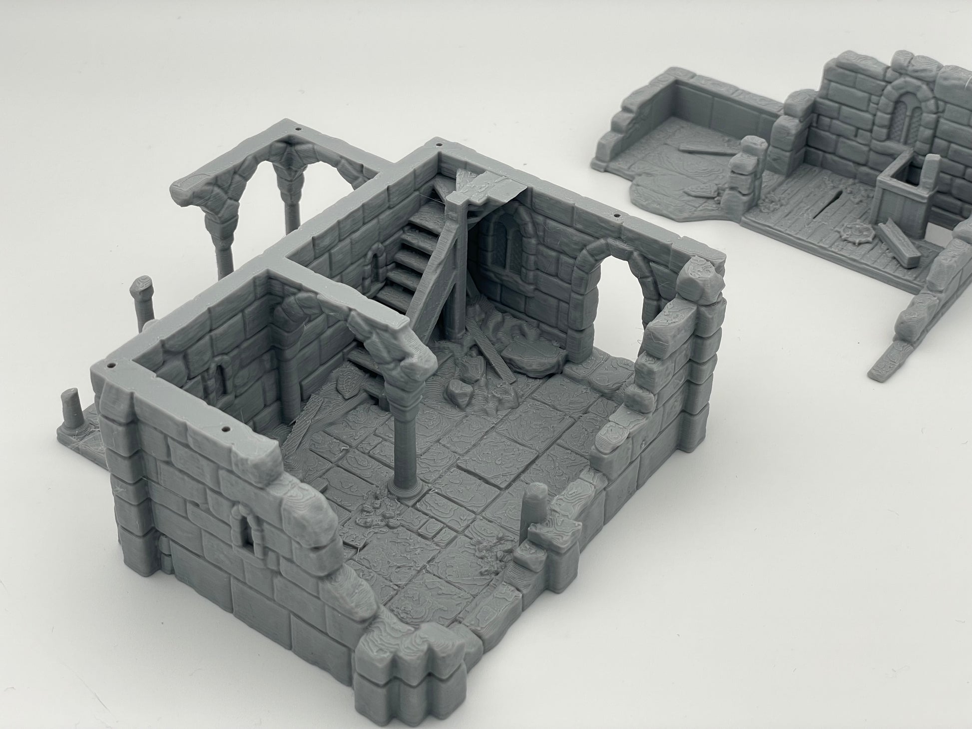 Produktfoto Tabletop 28mm The Printing Goes Ever On (TPGEO)  0: Ruine mittelalterliches Wohnhaus A2 - Überreste Gebäude aus dem Menschenreich Gonthan