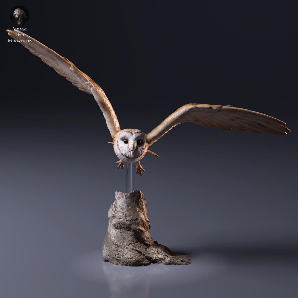 Foto del producto, figura de animal Animal Den Miniatures 6: figura de fauna silvestre: lechuza común americana en vuelo (26_10_07)