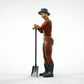Diorama Modellbau Produktfoto 0: Lokheizer oder Grubenarbeiter – Figur mit Spaten in historischer Arbeitskleidung (Ref. Nr. 448)