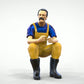 Diorama Modellbau Produktfoto 0: Sitzender Fischer mit Bart – Figur in Ölzeug und Gummistiefeln (Ref. Nr. 443)