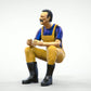Diorama Modellbau Produktfoto 0: Sitzender Fischer mit Bart – Figur in Ölzeug und Gummistiefeln (Ref. Nr. 443)