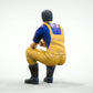 Diorama Modellbau Produktfoto 0: Sitzender Fischer mit Bart – Figur in Ölzeug und Gummistiefeln (Ref. Nr. 443)