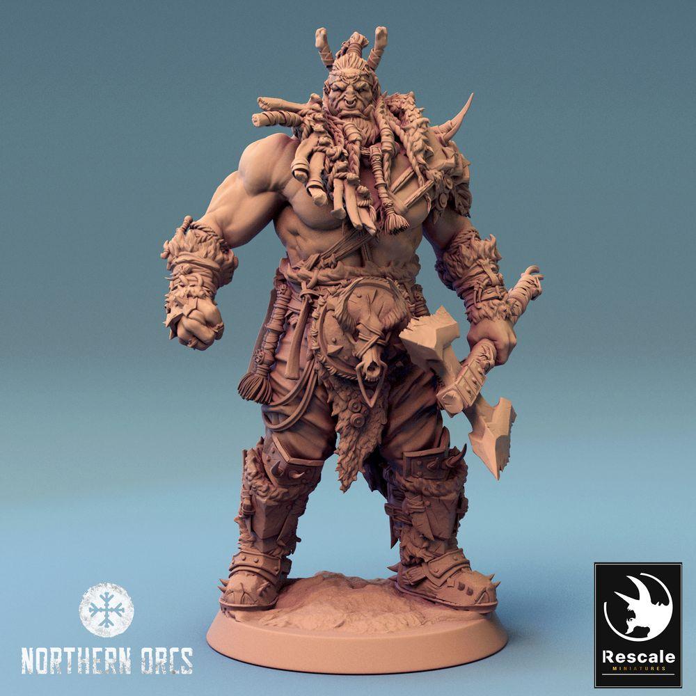 Foto del producto Tabletop 28mm Lord of the Print (LotP) 0: Figura de fantasía: Señor de la guerra orco / Jefe de guerra Azhrog, campeón bárbaro con hacha de dos manos dentada (24_04_E3)