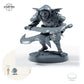 Goblin-Doppelschwertkämpfer – A: Größenvergleich, ca. 32 mm Gesamthöhe inklusive Base und höchstem Teil, mit 32-mm-Referenzfigur.