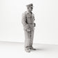 Foto del producto Diorama 4: Figura de pie: Jefe de estación / Inspector de estación con clipboard (décadas de 1920-1930) (sc01)
