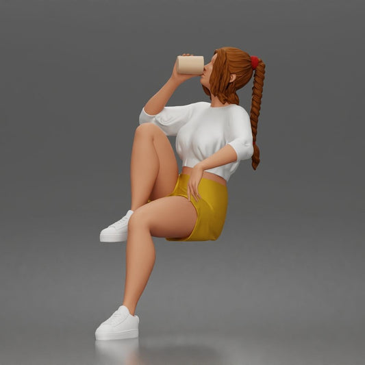 Foto de producto de maqueta para diorama 0: Figura sentada: hombre con taza, ropa informal y zapatillas deportivas (a211)