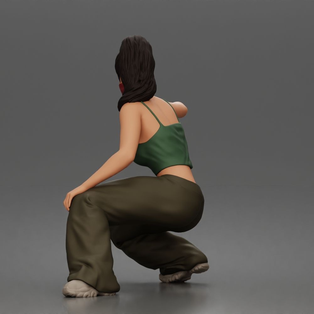 Foto de producto de modelismo de dioramas 4: Figura de diorama: mujer en cuclillas con máscara, pistola, top corto y pantalones holgados (a169)