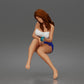 Foto de producto de maqueta de diorama 5: Figura arrodillada: mujer con top sin tirantes y pantalón corto (a186)