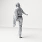Foto de producto de maqueta de diorama 8: Figura de pie: mujer con auriculares y conjunto streetwear holgado, pierna levantada (a164)